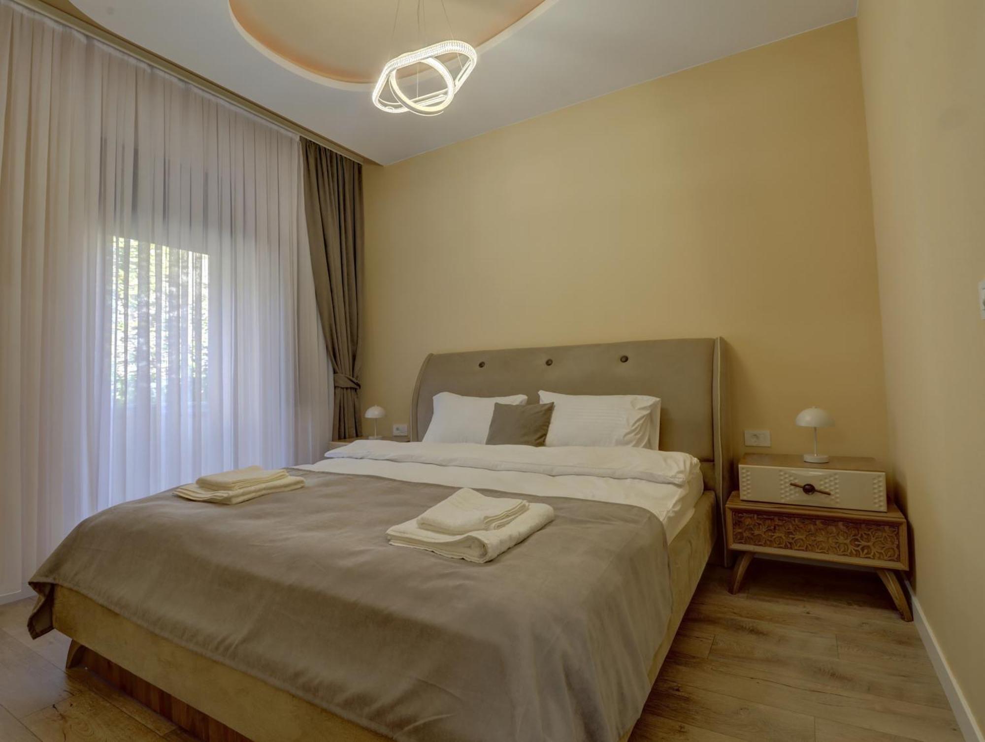 Midtown Prishtina Stays - Central Location Pristina Exterior photo
